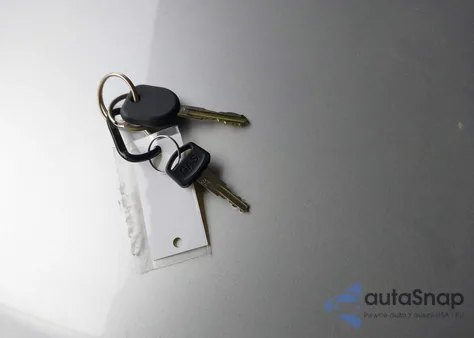 2008 Buick Lucerne Cx z USA, uszkodzony, nr VIN 1G4HP572X8U120942